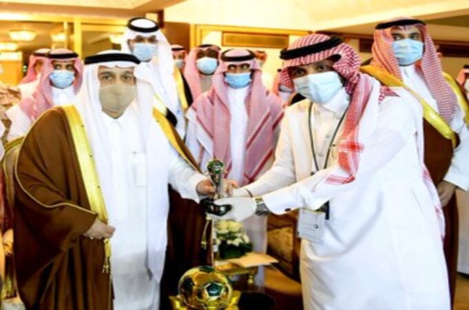 أمير الرياض يرعى نهائي كأس خادم الحرمين