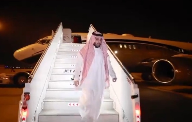 فيديو.. تركي آل الشيخ يعود إلى الرياض