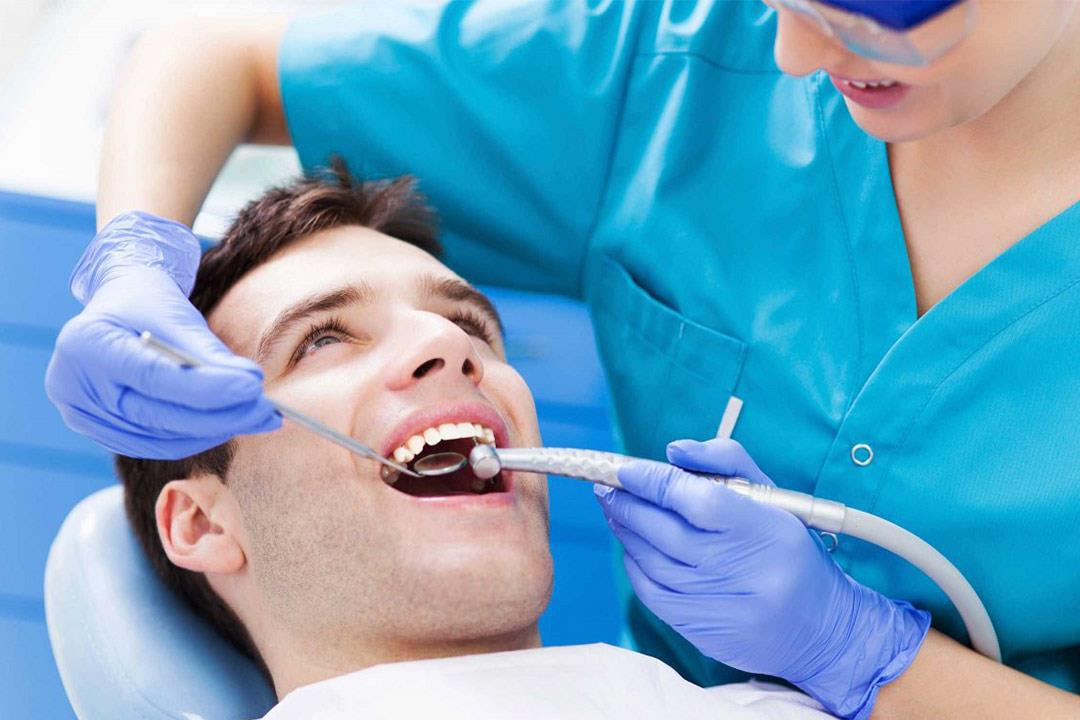 5 أسباب تدعو مرضى السكري لزيارة طبيب الأسنان