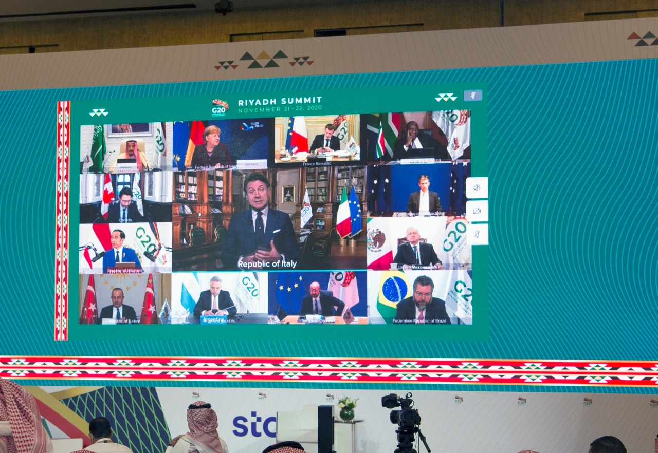 الإعلام السعودي ينجح في قمة العشرين .. خاطب العالم بمركزين إعلاميين بتقنيات متطورة