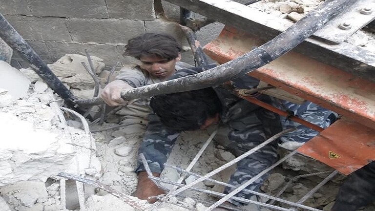 4 جرحى بانهيار مبنى في سوريا