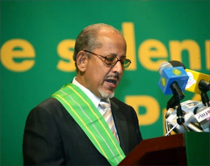 وفاة الرئيس الموريتاني الأسبق محمد ولد الشيخ عبد الله