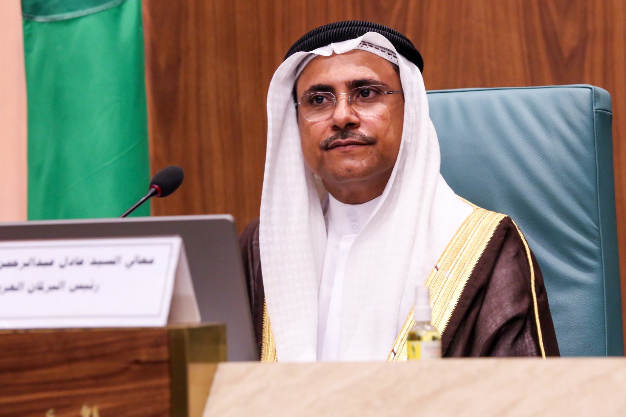 رئيس البرلمان العربي يرحب بقرار أمريكا تصنيف ميليشيا الحوثي منظمة إرهابية