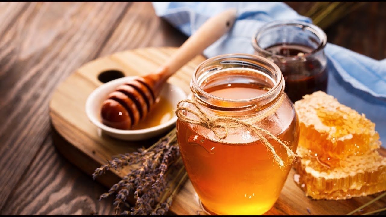 ماذا يحدث في الجسم عند الإفراط في تناول العسل؟