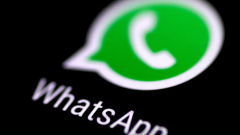 ماذا يعني رمز الساعة الصغيرة على صورة ملفك في WhatsApp ؟