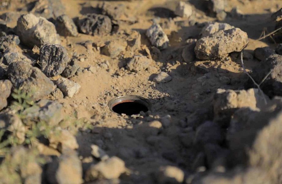 مصرع عشرات الحوثيين في حادث تصادم شاحنة ألغام تابعة للمليشيا