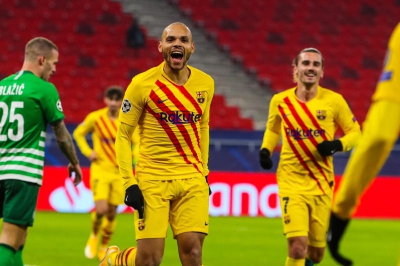 برشلونة يقترب من رقم غائب منذ 18 عامًا 4 نادي برشلونة