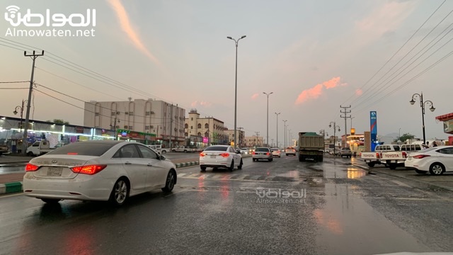 أمطار متوسطة على محايل عسير والمدني: توخوا الحذر - المواطن