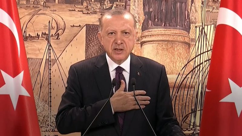 أردوغان يتدخل علانية في السياسة البلغارية بدعم من حزب الحقوق والحرية