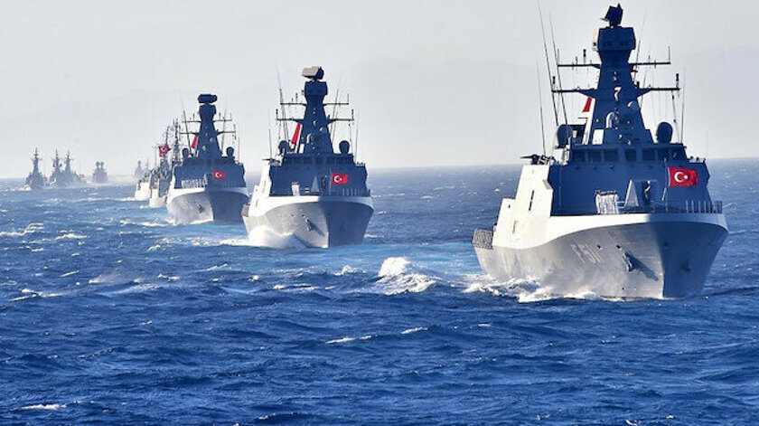 الجيش الليبي يرصد سفناً حربية تركية قبالة سواحل سرت