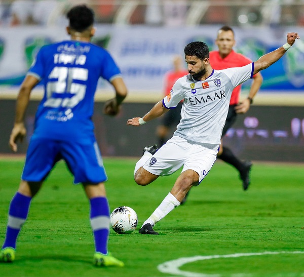 موعد مباراة الهلال والفتح