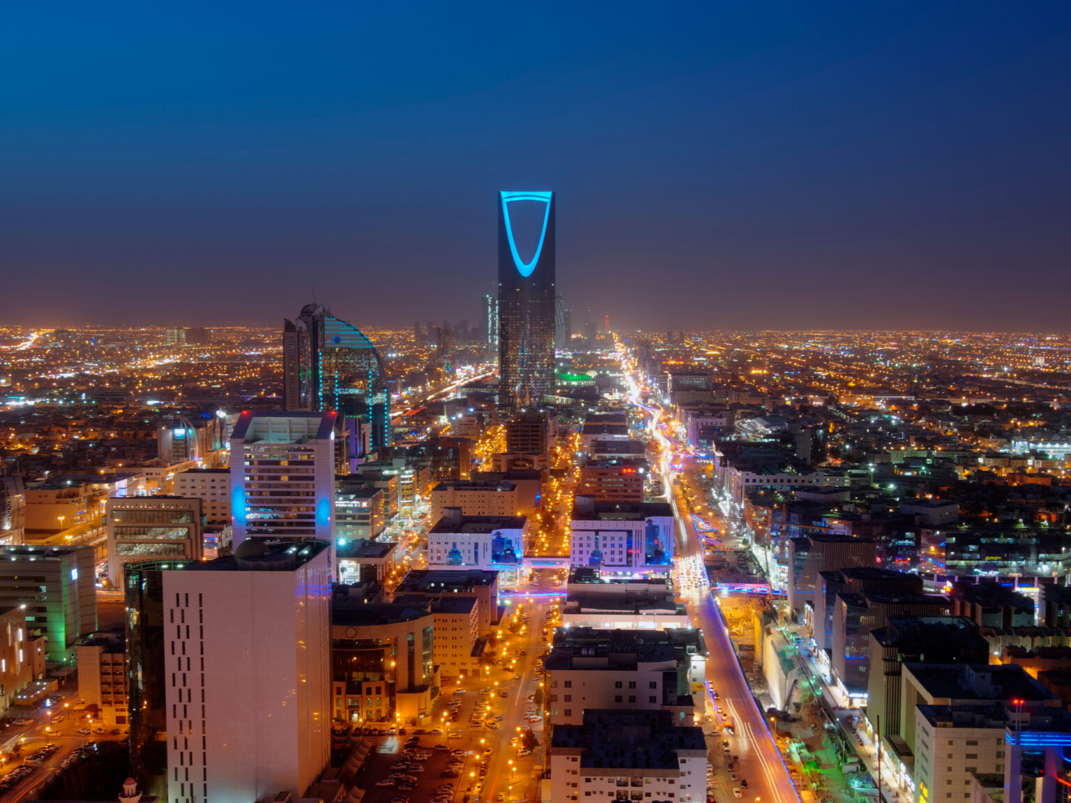 طموحات السعودية ورؤية 2030 تقتحم مجال السياحة بقوة