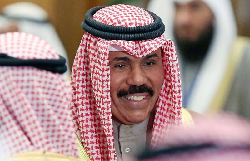 أمير الكويت يفوض ولي العهد بممارسة بعض اختصاصاته الدستورية مؤقتاً