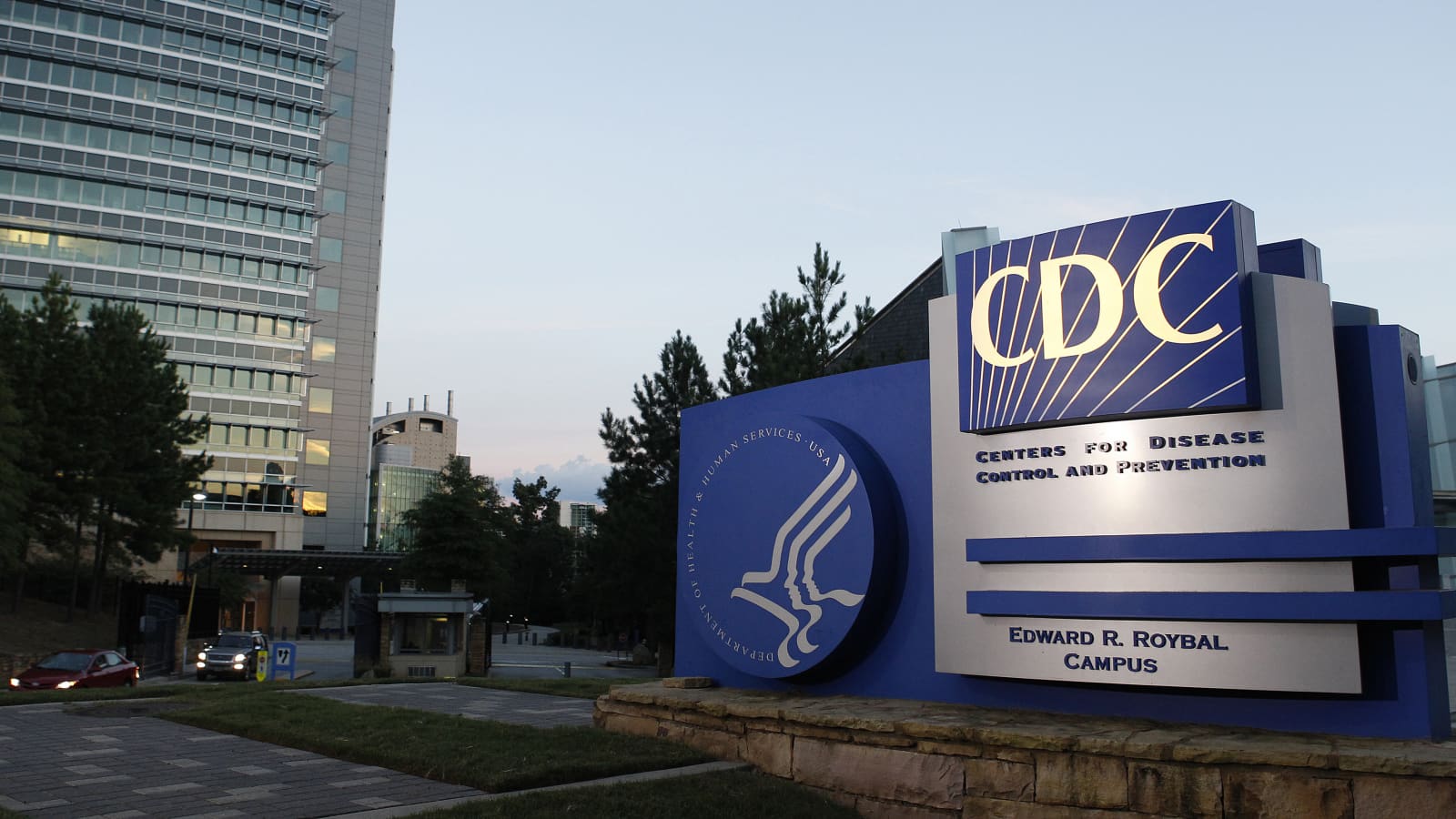 CDC توصي بتقصير مدة الحجر الصحي إلى 7 أيام فقط 