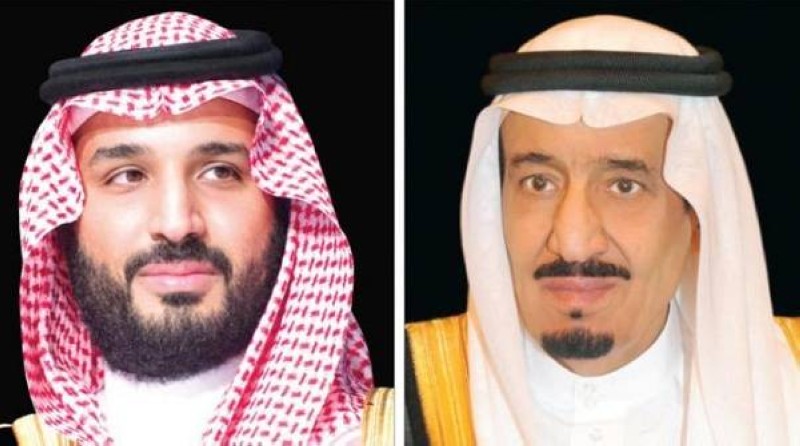 الملك سلمان ومحمد بن سلمان يعزيان أمير الكويت في وفاة ناصر صباح الأحمد