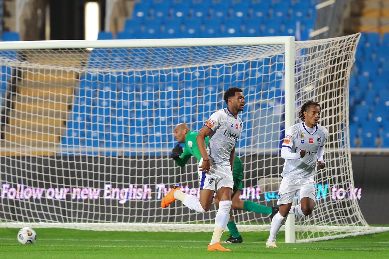 الهلال وأبها يفوزان خارج الأرض.. والنصر يفلت من الهزيمة