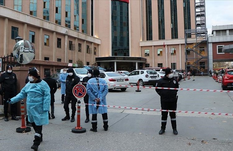 مصرع 8 أشخاص بانفجار داخل مستشفى في تركيا