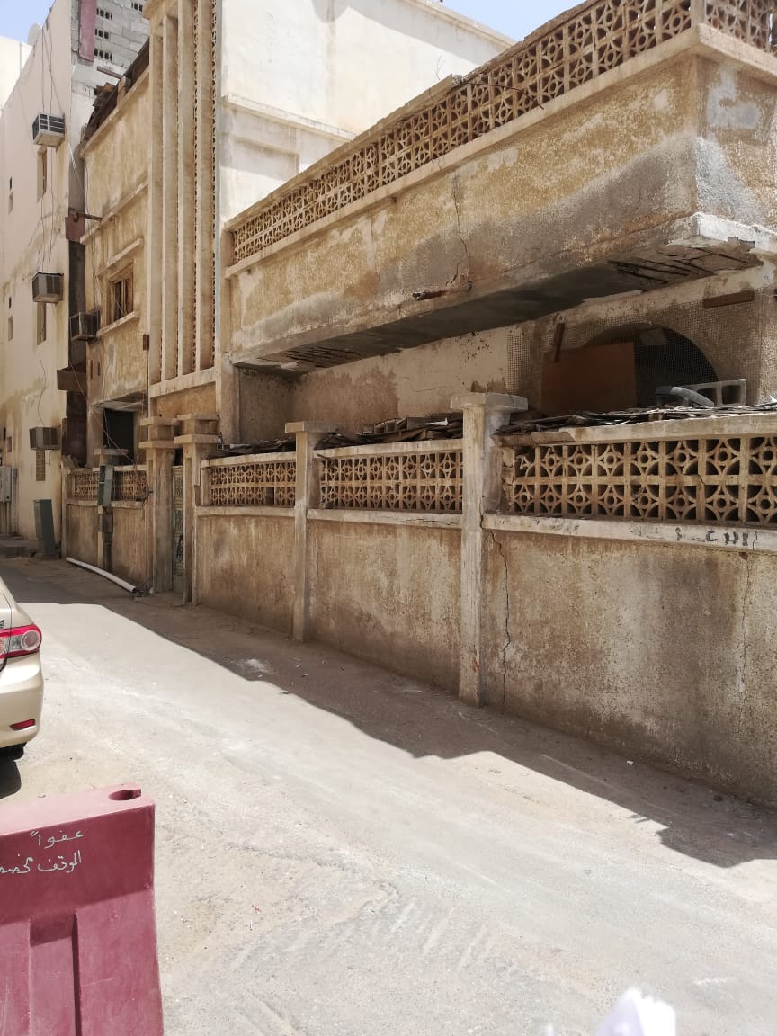 بلدية وسط الدمام تقرر إزالة 25 مبنى آيل للسقوط