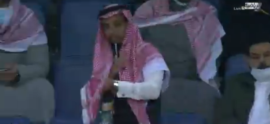 شاهد .. رد فعل رئيس النصر بعد نهاية مباراة ضمك بـ دوري محمد بن سلمان