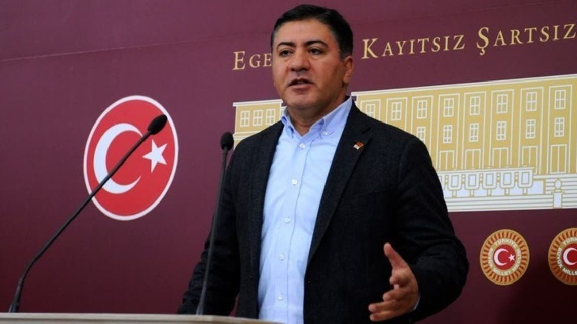 تركيا تحصل على لقاح كورونا وتوزعه على أعضاء الحزب الحاكم!