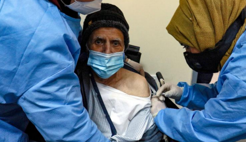 CNN السعودية والإمارات تقودان الشرق الأوسط في خطط التطعيم (3)