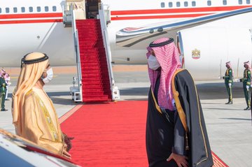 شاهد الصور.. وصول نائب رئيس الإمارات لحضور القمة الخليجية بحضور الملك سلمان
