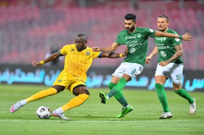 دوري محمد بن سلمان .. الراقي يُحرم من الصدارة بثلاثية في مباراة الأهلي والتعاون