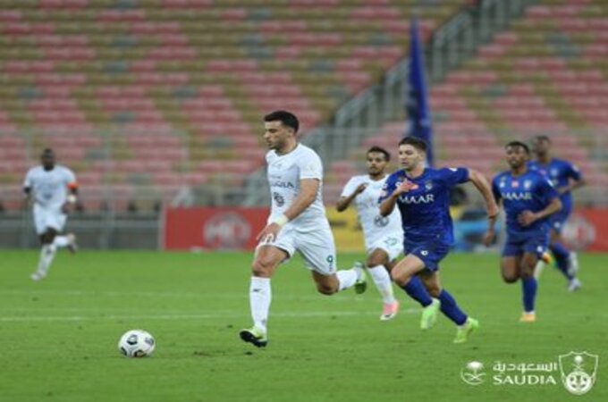 شرفي نصراوي سابق عن عمر السومة: لاعب لا يملك حلولاً فردية