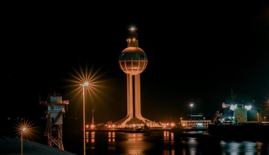 استئناف الحركة الملاحية في ميناء جدة الإسلامي