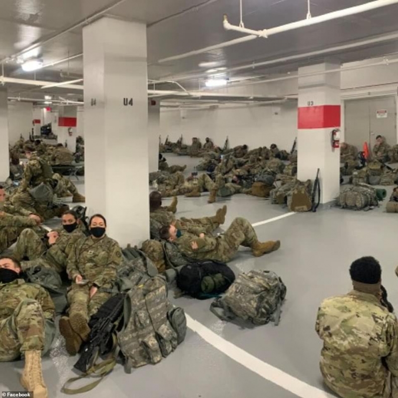 إدارة جو بايدن تثير غضب الحرس الوطني بعد نبذهم بالعراء  (1)