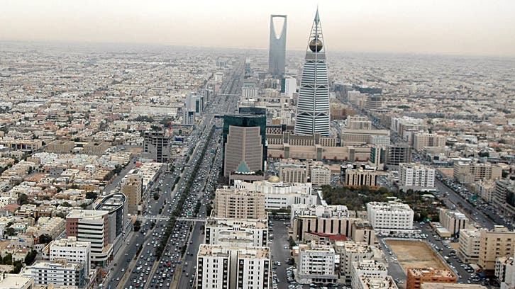 القبض على 3 مواطنين سرقوا ونشلوا الحقائب النسائية في الرياض