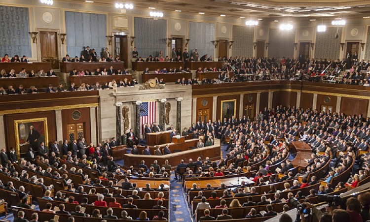 الكونغرس يصادق بـ 306 صوتًا على فوز بايدن بالرئاسة الأميركية