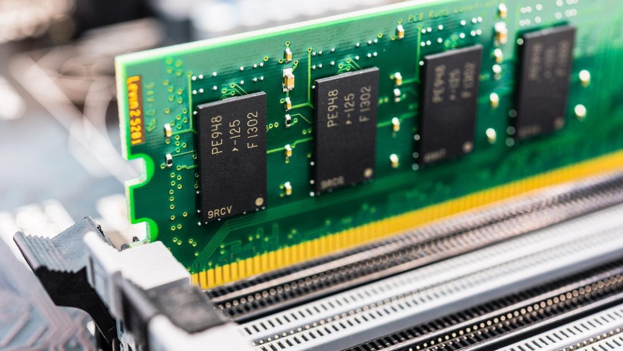 ما هي أنواع ذاكرة الوصول العشوائي RAM؟