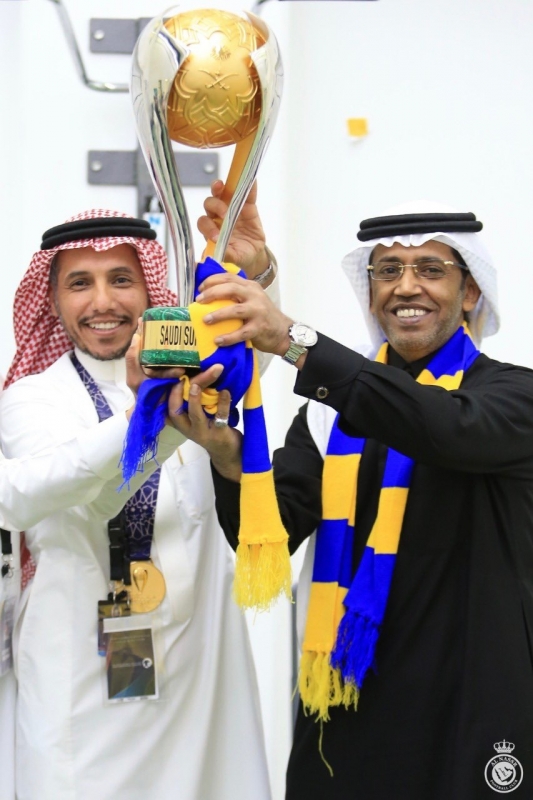 رئيس النصر مع عبدالعزيز بغلف