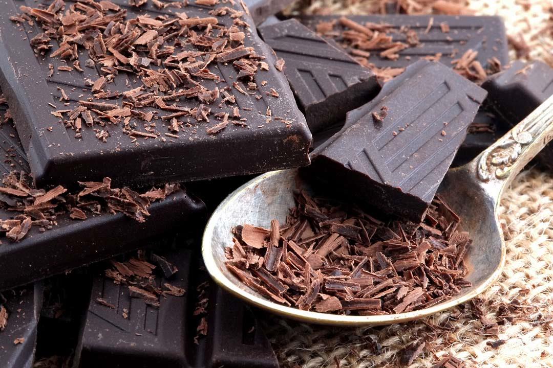 فوائد الشوكولاته السوداء للرجيم