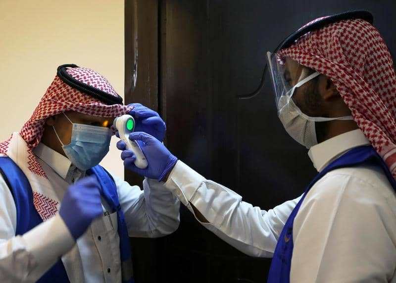1182 حالة حرجة في السعودية والرياض تسجل 468 إصابة جديدة بـ كورونا