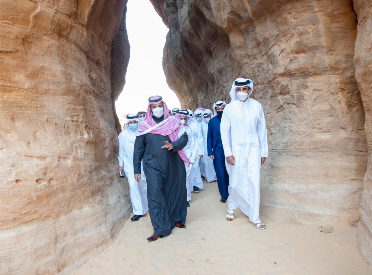 محمد بن سلمان يصطحب أمير قطر في جولة على المواقع الأثرية في العلا
