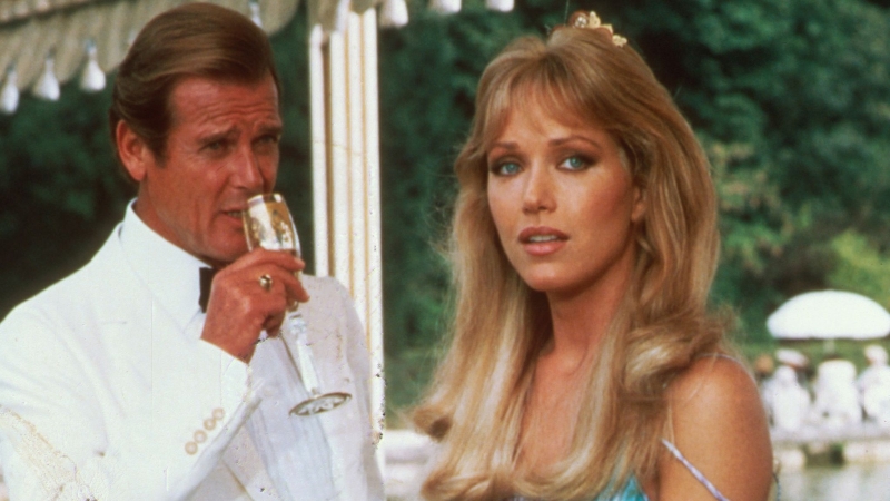 من هي تانيا روبرتس Tanya roberts ؟
