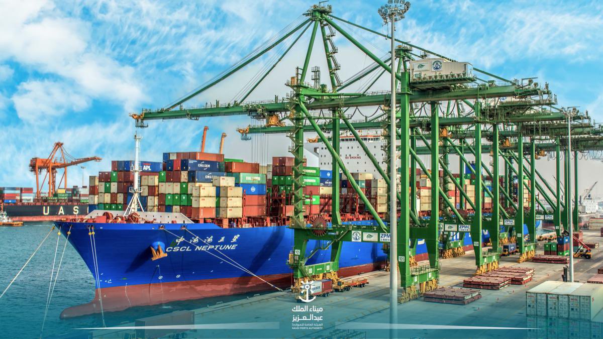 ربط ميناء الملك عبدالعزيز بـ 4 موانئ عالمية