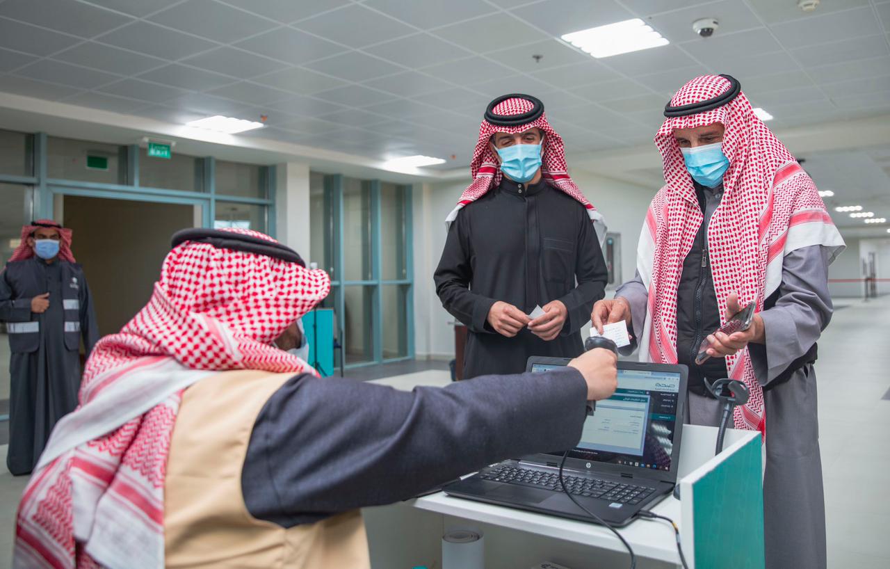 إقبال متواصل على مركز لقاحات كورونا بحفر الباطن صحيفة المواطن الإلكترونية إقبال متواصل على مركز لقاحات كورونا بحفر الباطن صحيفة المواطن الإلكترونية