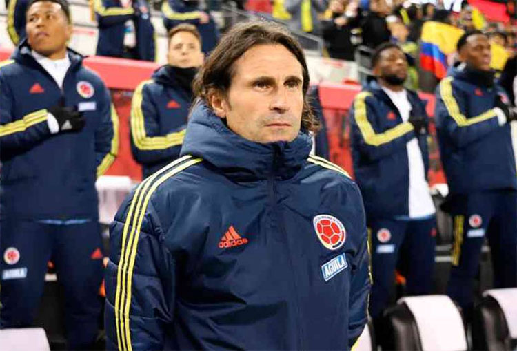 ديس مكالينان مدرب حراس مرمى الهلال السابق