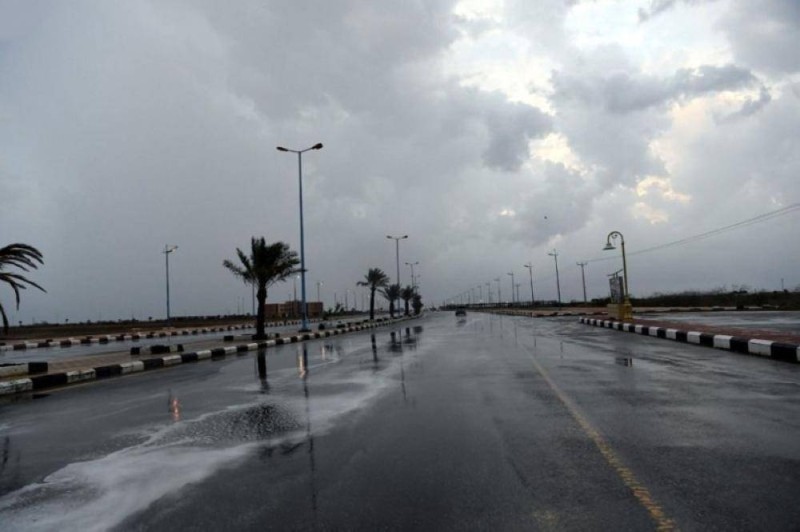 توقعات طقس أول أيام رمضان: أمطار رعدية وغبار على 7 مناطق