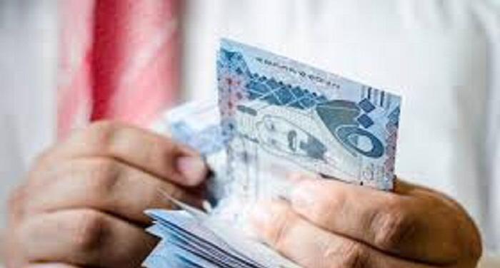 نصيحة من البنوك السعودية بشأن الادخار من الراتب