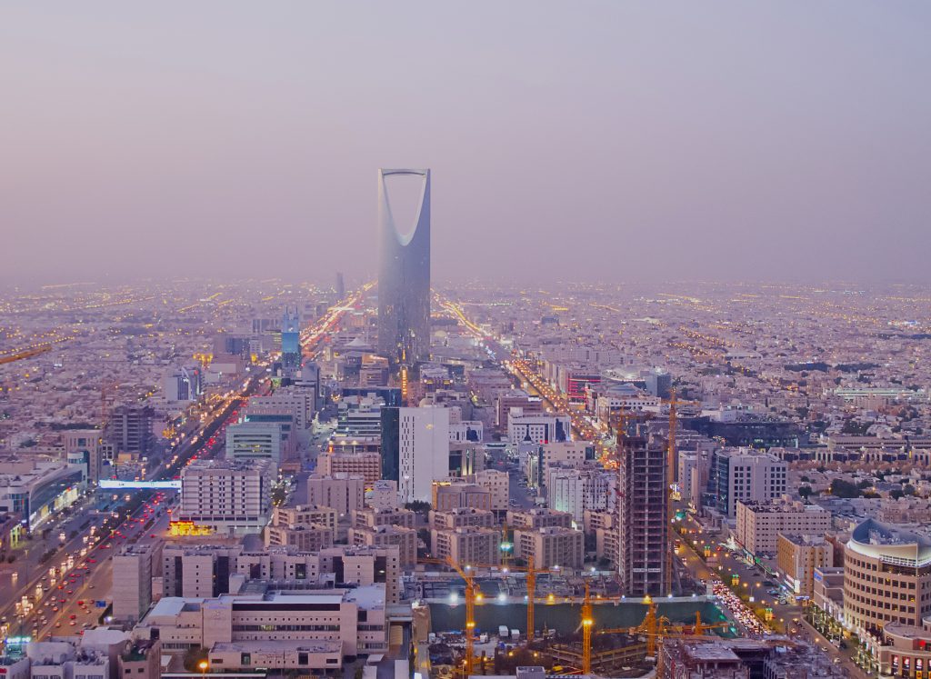 موارد الرياض تضبط 300 مخالفة لقرارات العمل والإجراءات الاحترازية