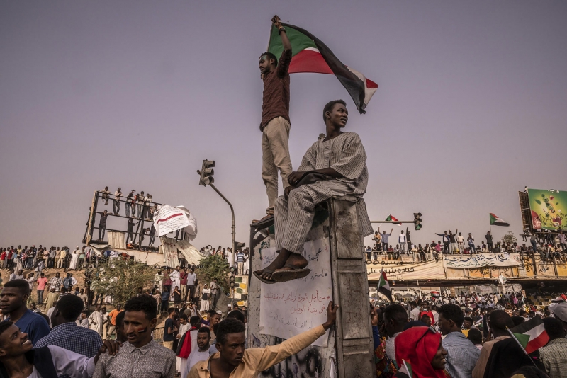 السودان يدفع للولايات المتحدة 335 مليون دولار تعويضًا  (1)