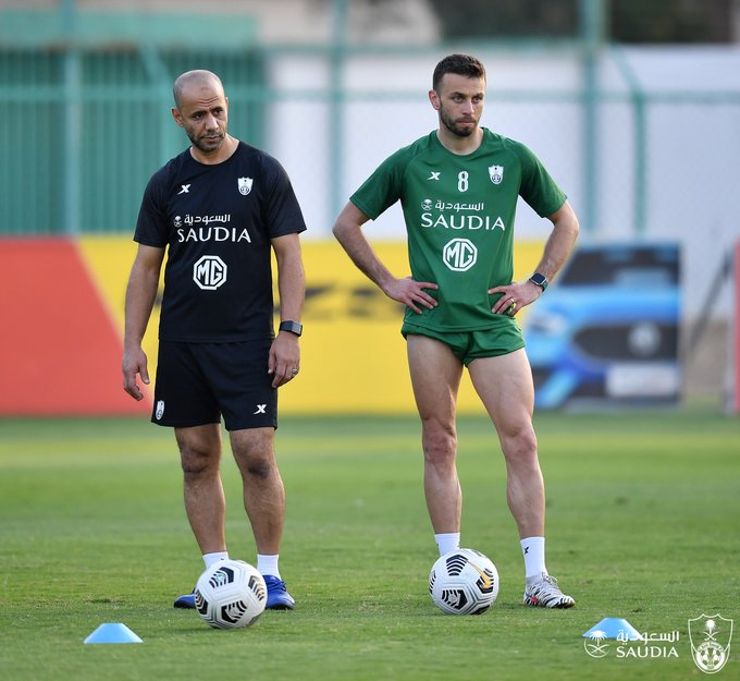 ساريتش لاعب الأهلي 