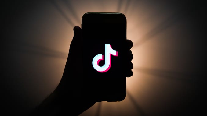 TikTok يتيح ميزة جديدة للحد من التنمر  (3)