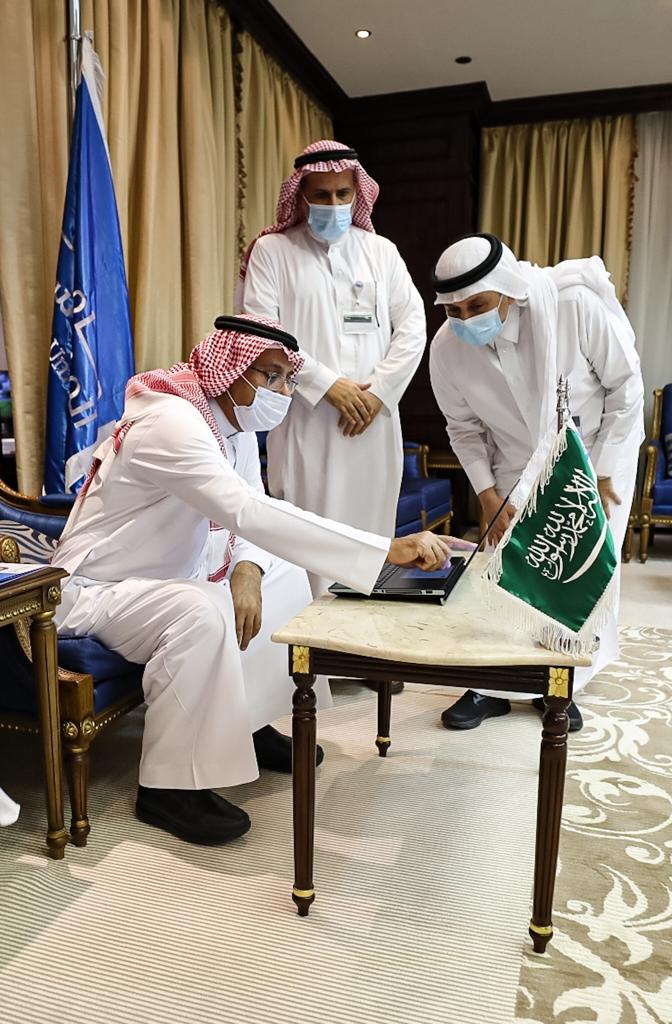 رئيس جامعة الملك سعود يدشن منصة جائزة جسر للريادة في الرياضيات