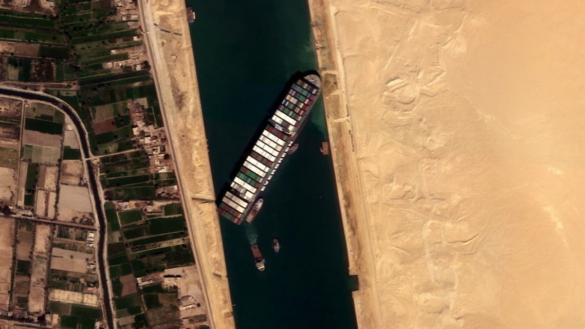 نجاح عملية تحريك سفينة إيفر غيفن العملاقة في قناة السويس