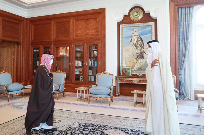 أمير قطر يستقبل وزير الخارجية ويستعرضان تعزيز العلاقات الثنائية
